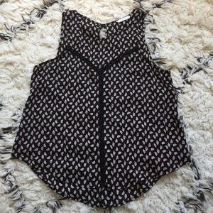 Lush Sleeveless Leaf Print Top